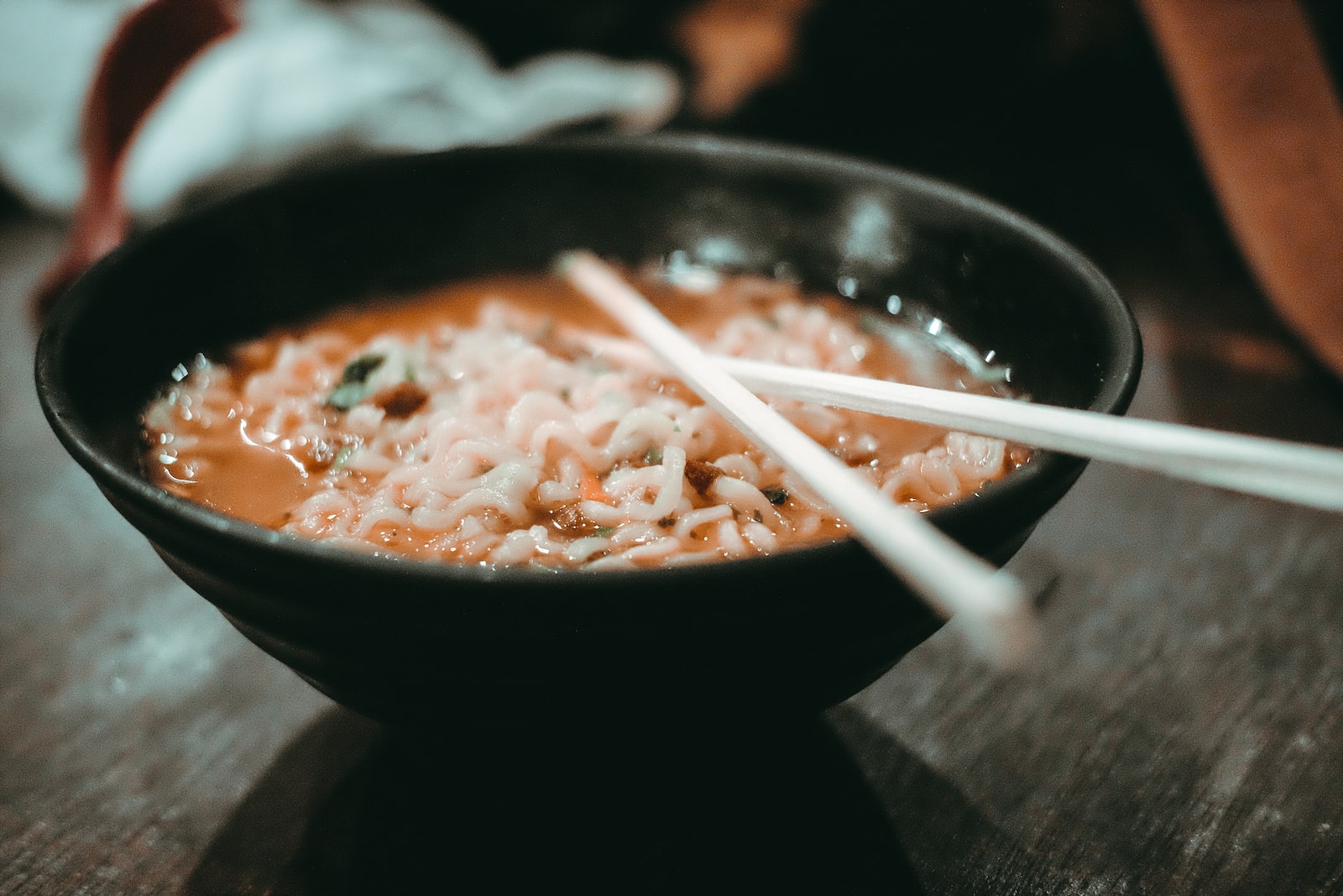 closeup photography of soup with meat